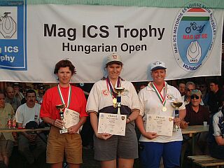 3. Ivetta Kucerova  1. Gabriele Kraushofer  2. Margit Steurer